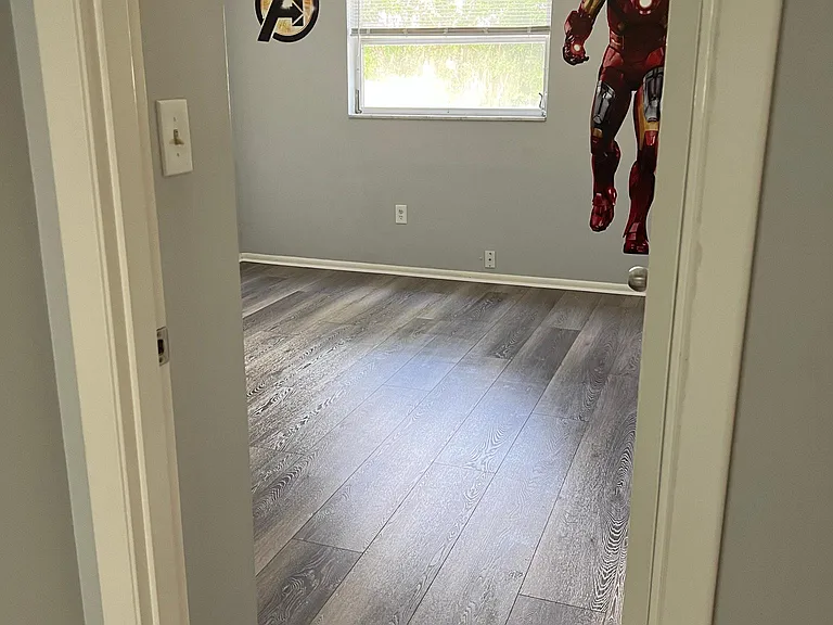 615 W Pipkin Rd — Photo 14