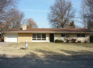 428 Erb St, Hesston, KS 67062