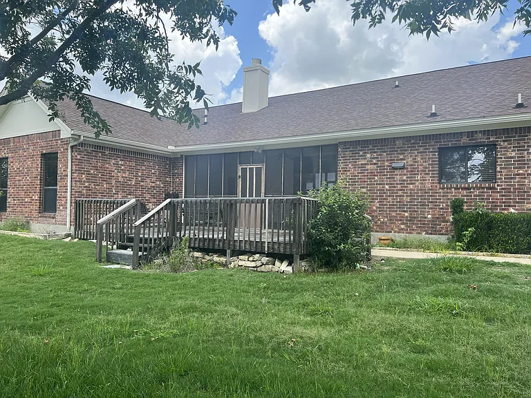 1661 E FM 93 — Photo 28