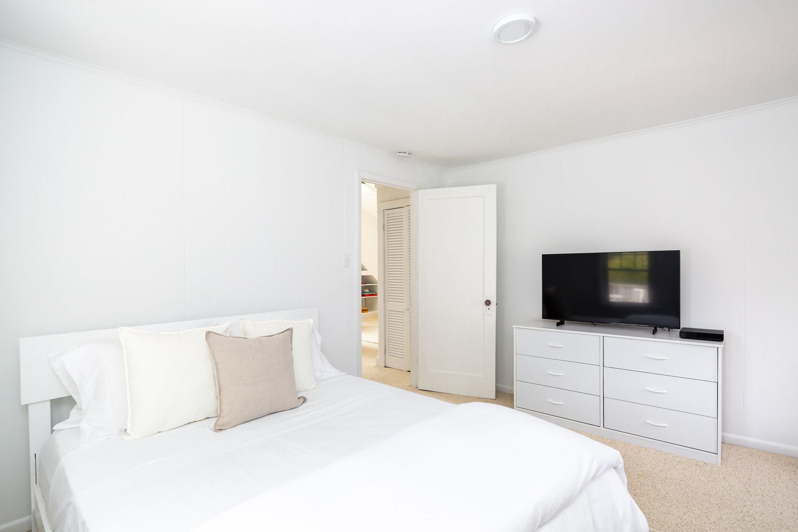  Second Floor Apartment