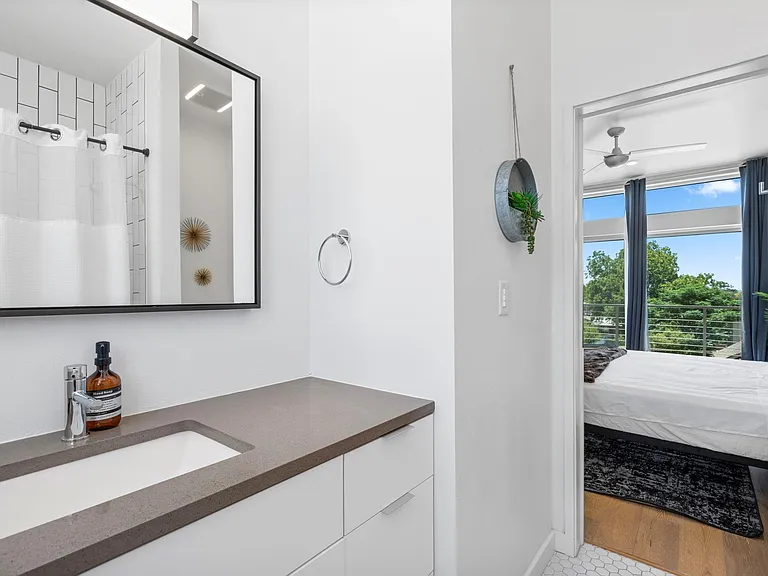 1701 E M L King Jr Blvd #105 — Photo 19