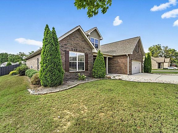 3rd image of 1479 Stonewater Dr