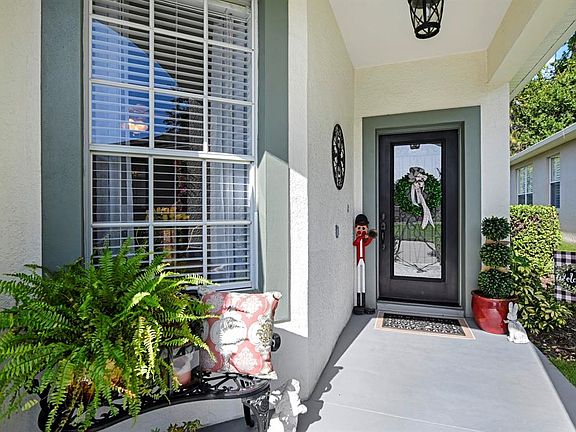 3rd image of 1024 SAINT IVES COURT