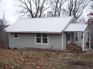 81 Mercury Ln, Holiday Island, AR 72631