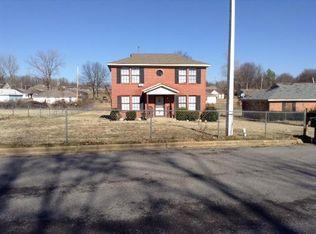 1434 Western Park Dr, Memphis, TN 38109