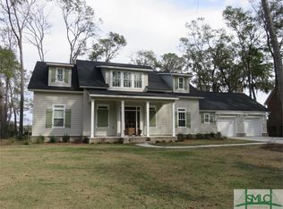 405 Davis Rd, Richmond Hill, GA 31324