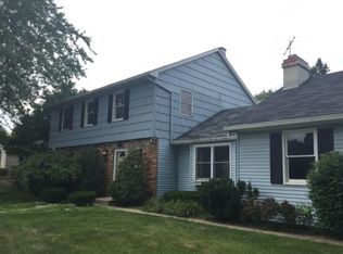 1225 E Fairfax Dr, South Bend, IN
