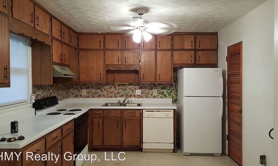 2nd image of 3198 Washington Rd APT 15