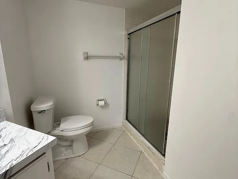 1548 SE Royal Green Cir #M-103 — Photo 7