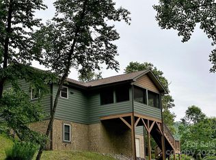 438 Hideaway Dr, Canton, NC 28716