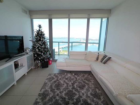 2nd image of 888 Biscayne Blvd APT 3810