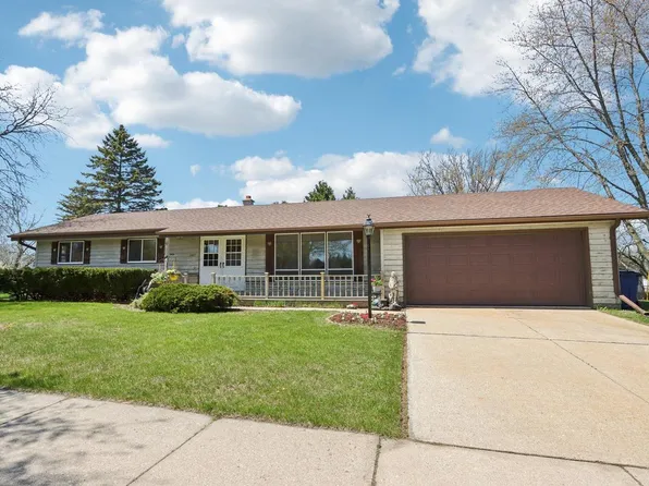 1445 17th AVENUE, Grafton, WI 53024