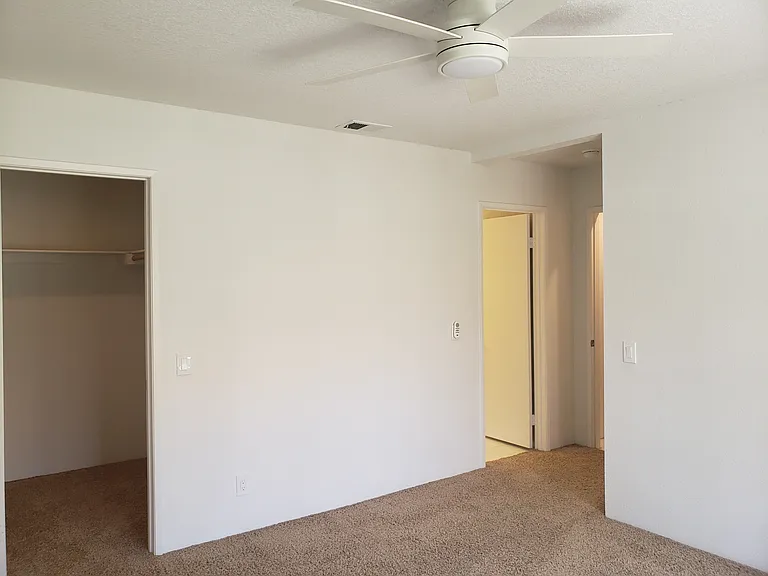 136 Desert Falls Dr E — Photo 30