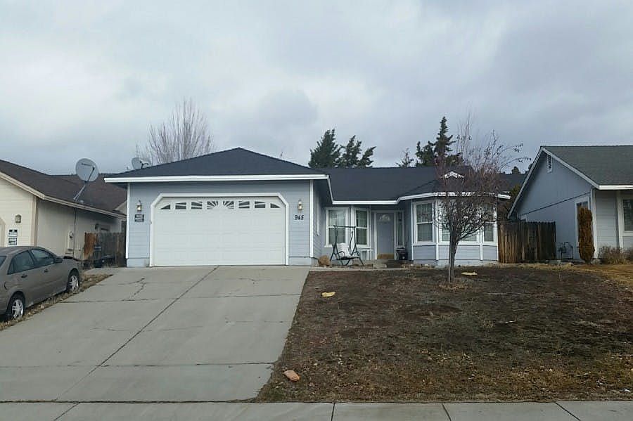 1st image of 945 Shadow Mountain Dr