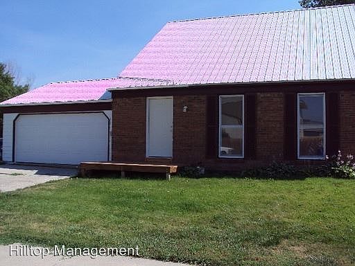 1st image of 1115 Beech Dr