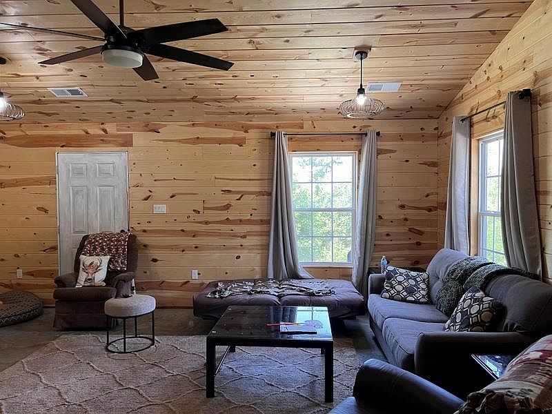 444 Earl Shives Rd, Summer Shade, KY 42166 Zillow