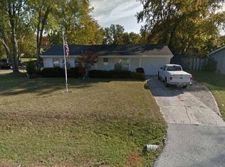 6N121 Ramona Ln, St Charles, IL