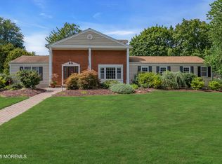 6 Ivy Hill Rd, Red Bank, NJ 07701