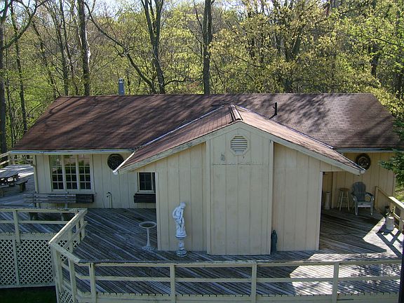 Wrap-around Deck