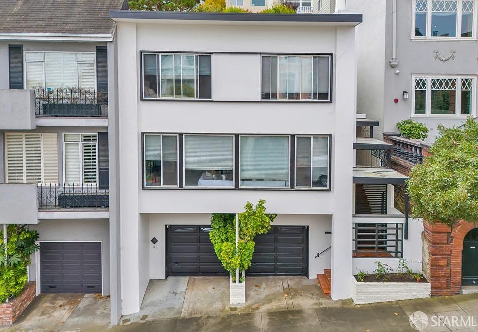 1st image of 2611 Pacific Ave
