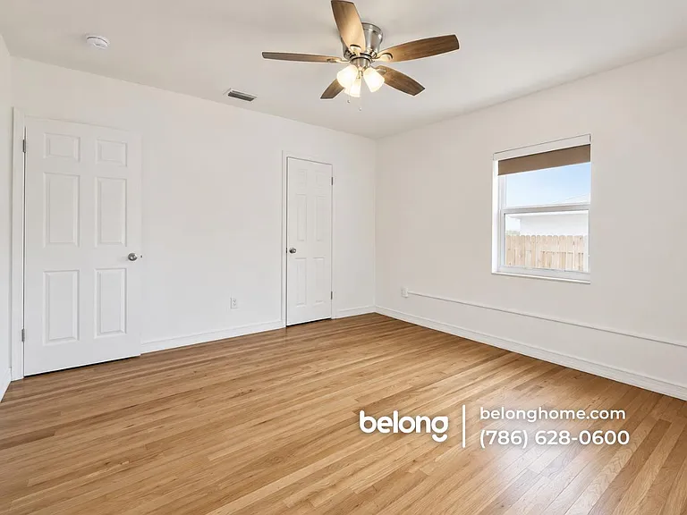 1504 Funston St — Photo 7