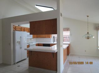 1124 Palo Alto Ave, Clovis, CA 93612