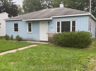 1235 Glenn St, Lansing, MI 48915