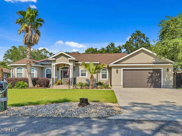 205 S Lang Ave, Long Beach, MS 39560