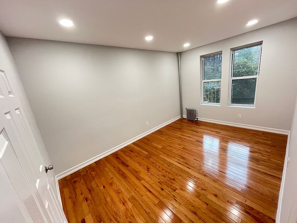 1st image of 514 W 211th St APT 4J