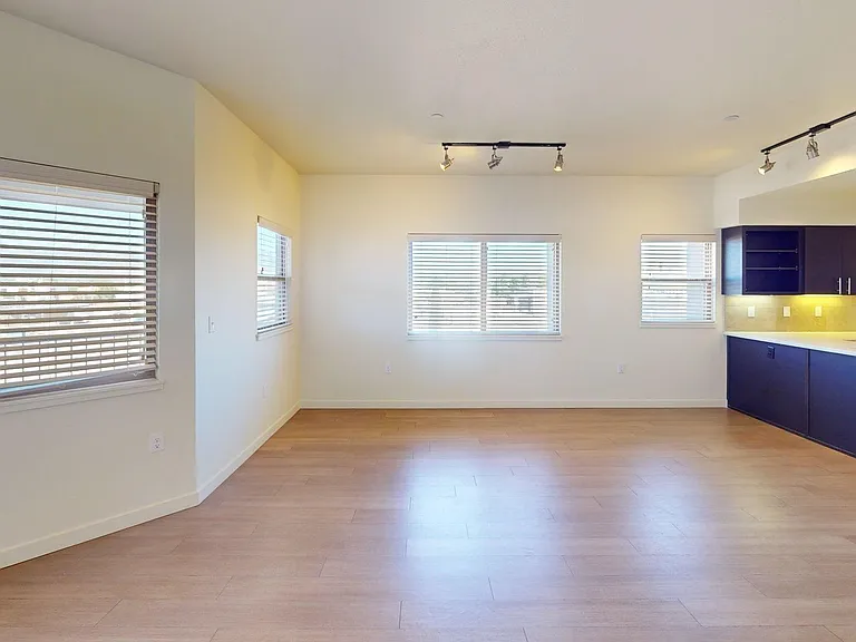Platinum Apartments — Photo 41