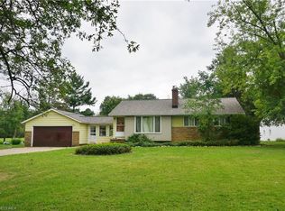 3453 Akins Rd, North Royalton, OH 44133