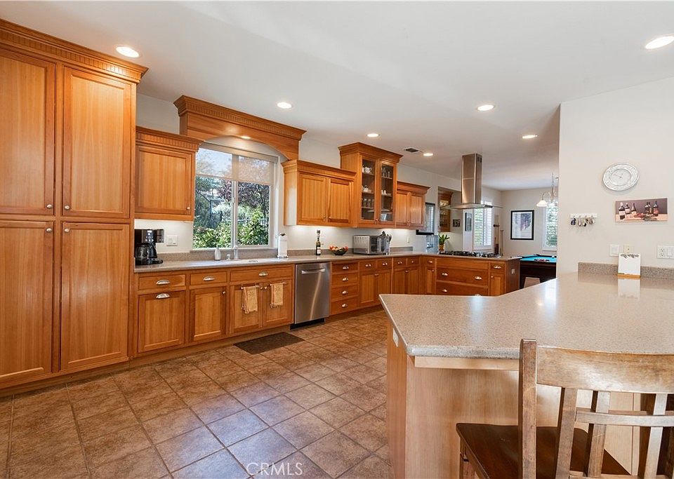 1st image of 419 Peachtree Ct