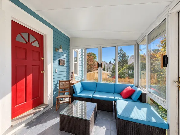 11R Berkeley St, Somerville, MA 02143