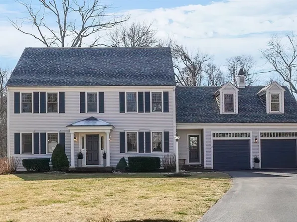 25 Hawkins Pl, Duxbury, MA 02332