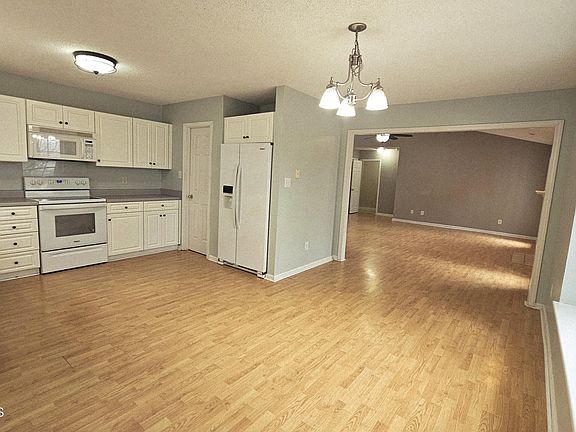 5th image of 101 Huff Court