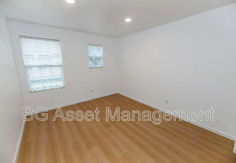 128 Kingfisher St — Photo 17