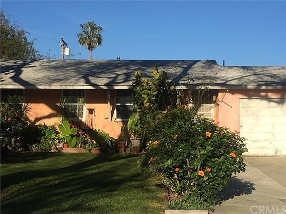 3rd image of 627 Molinar Ave