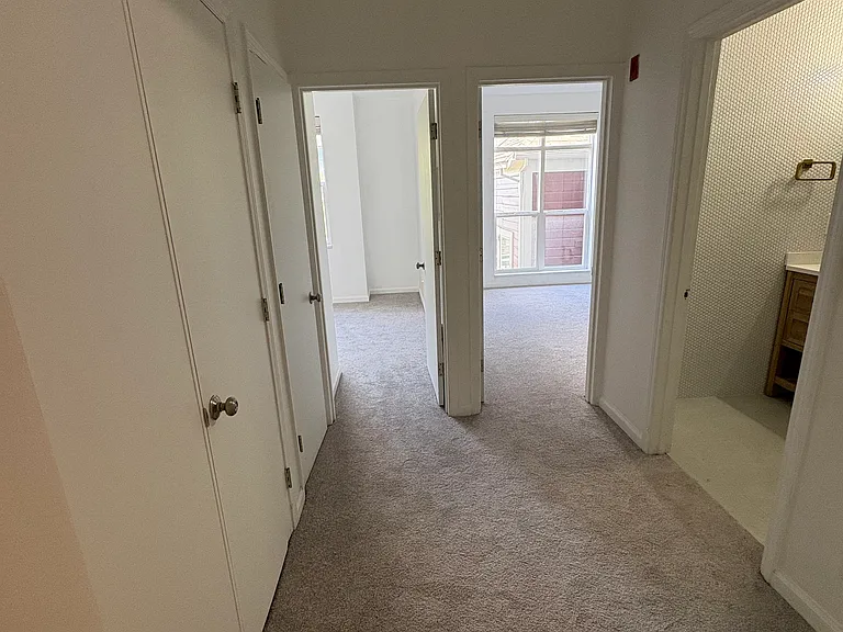 2173 NW Everett St #3 — Photo 18