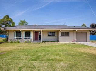 121 E Cozza Dr, Spokane, WA 99208