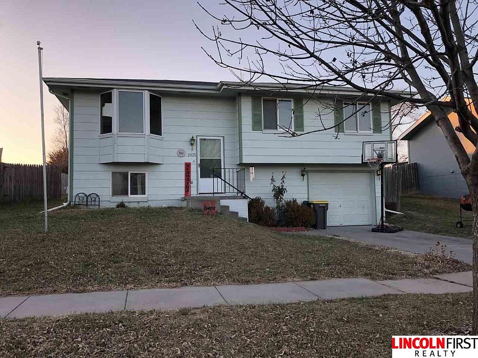 1st image of 2035 NW 55th St