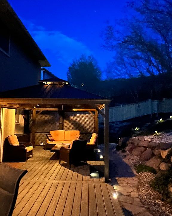 2nd image of 648 E Rocky Knoll Ln