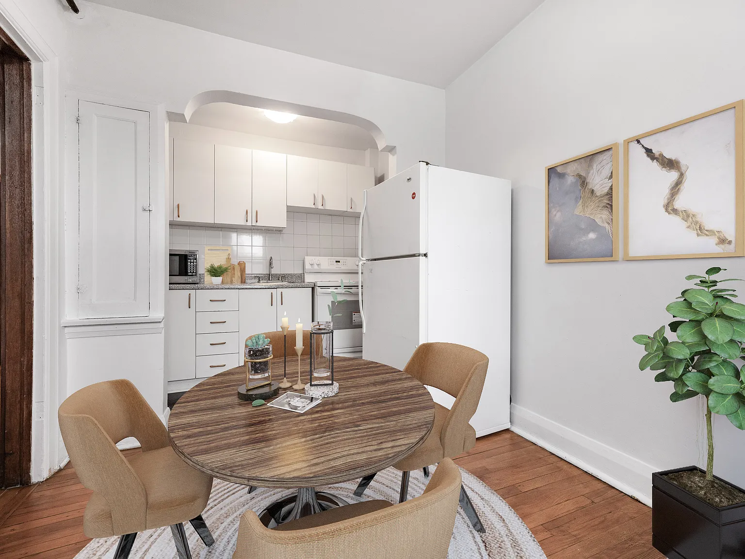 2 Connaught Circle — Photo 4