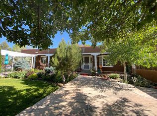 340 Hondo Seco, Arroyo Seco, NM 87514