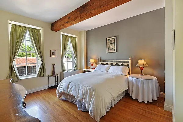 Rented by Corcoran | media 15