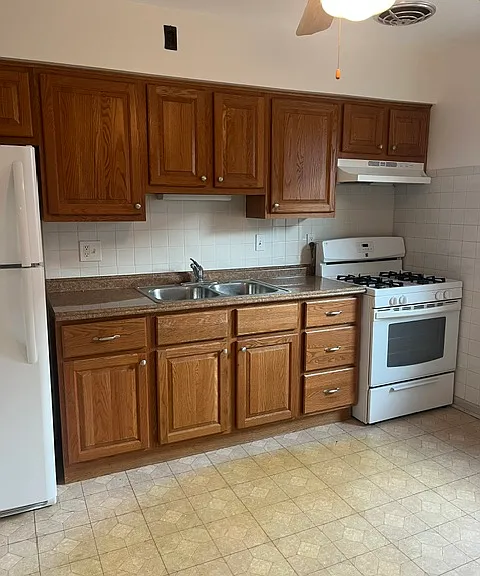 8511 W Cermak Rd #2S — Photo 1