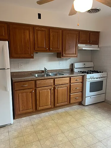 8511 W Cermak Rd #2S Photo 1 8511 W Cermak Rd #2S Photo 1