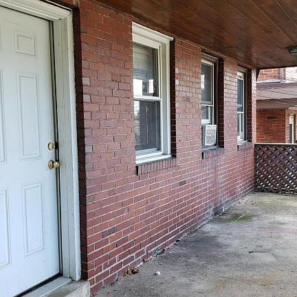 2nd image of 41 W Bellecrest Ave APT 1-15227