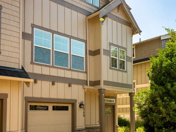 1068 SE Leonel Ln, Bend, OR 97702