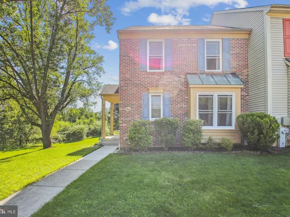 8791 Manahan Dr, Ellicott City, MD 21043