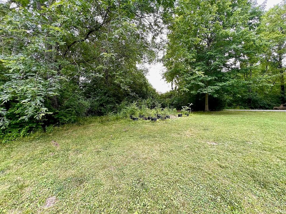 2nd image of Poland Hill Pl